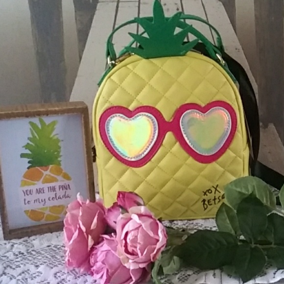 Betsey Johnson Handbags - Betsey Johnson Pineapple Lunch Tote